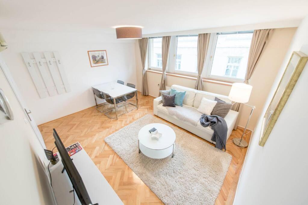 Venus Apartments - Renate Boedapest Buitenkant foto